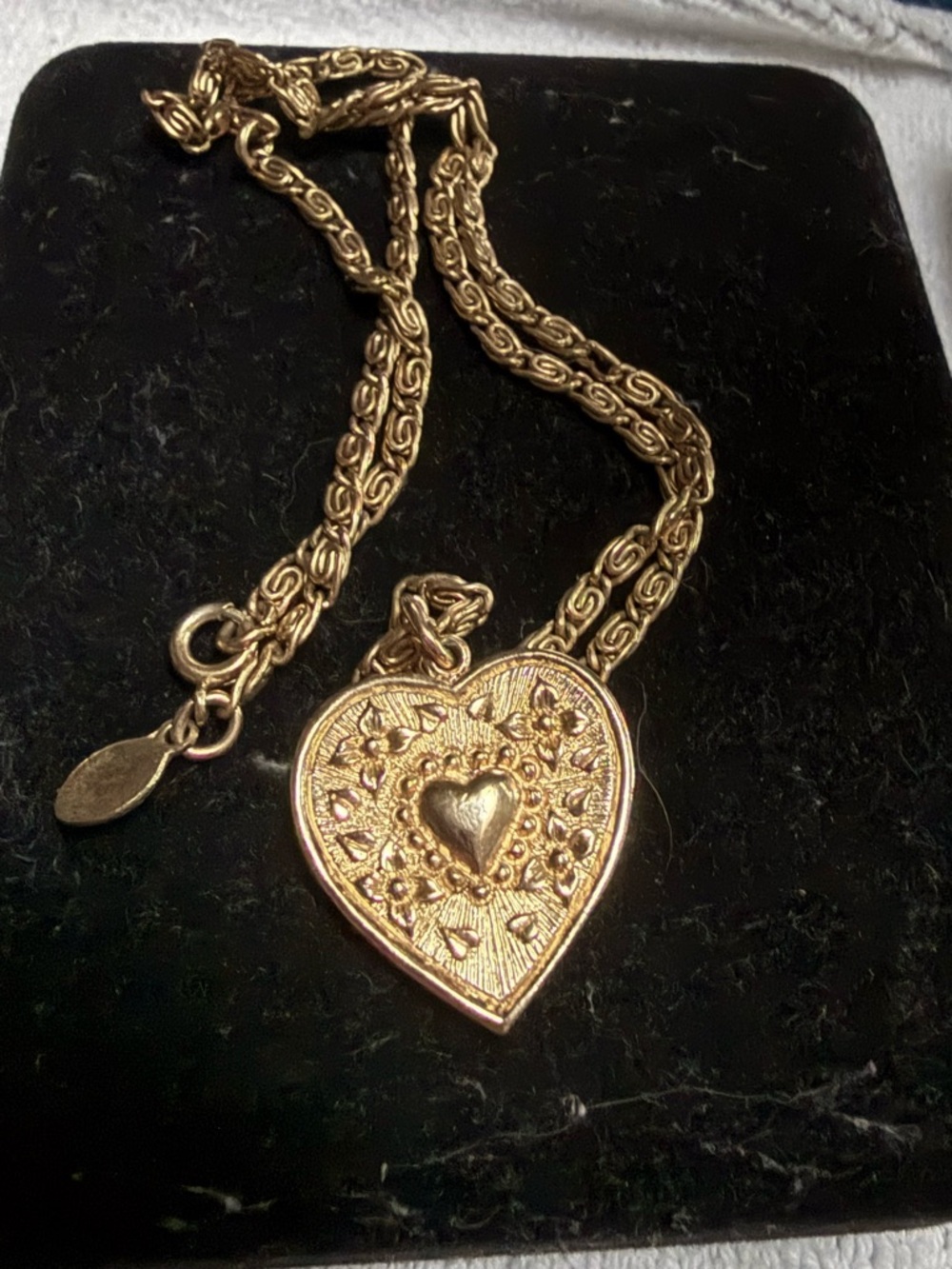 Vintage Orphan Annie Avon Necklace